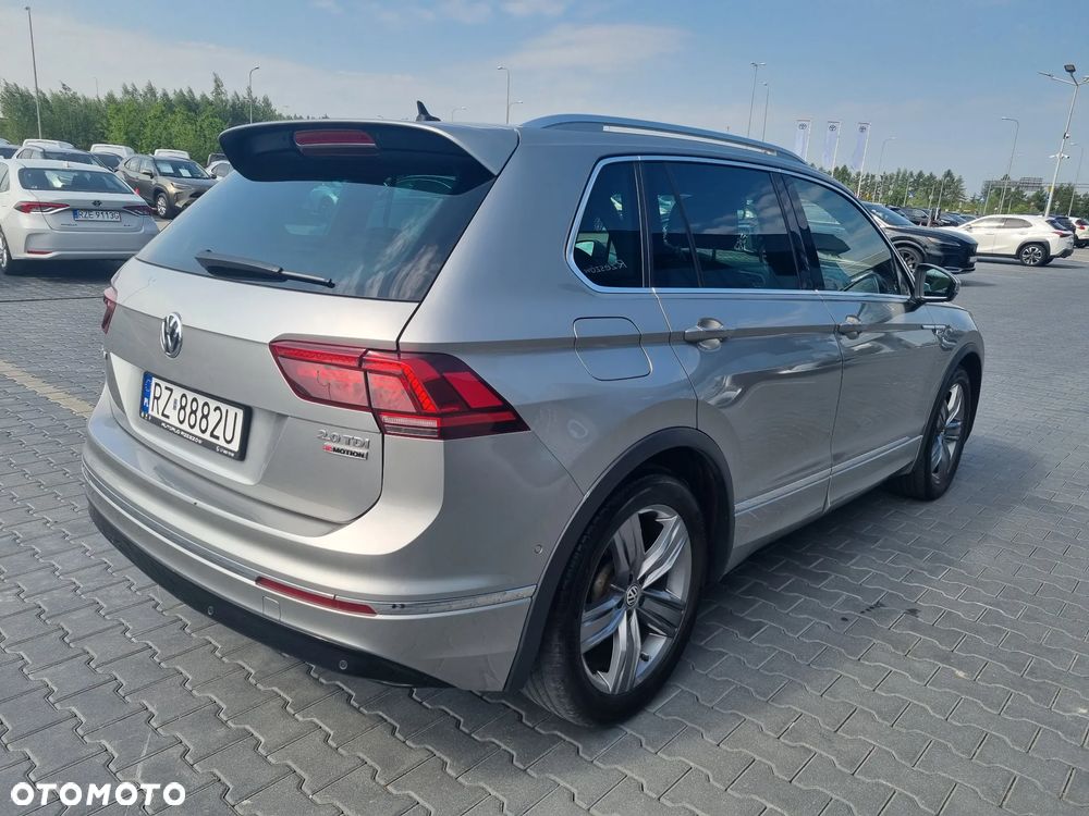 Volkswagen Tiguan 2.0 TDI SCR 4MotION DSG R-Line - 7