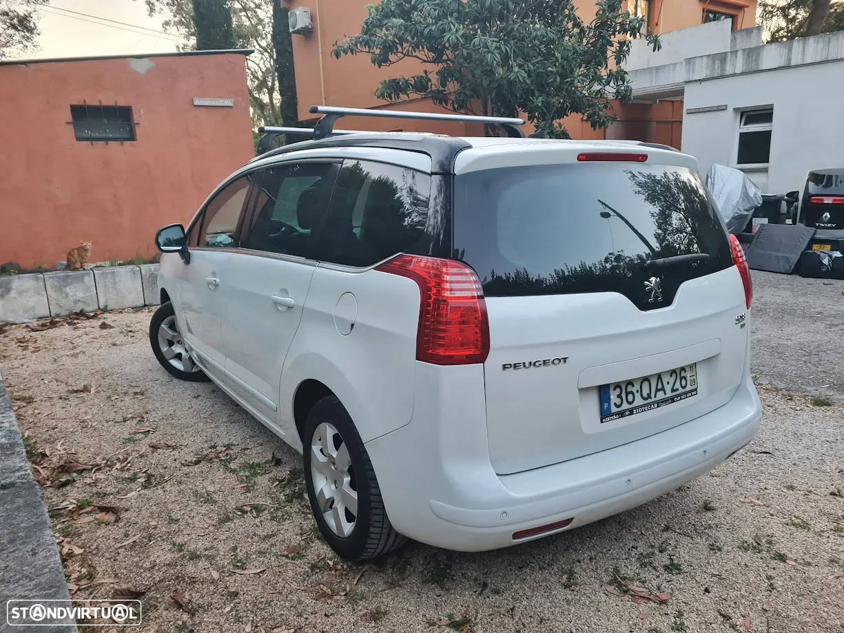 Peugeot 5008 - 5