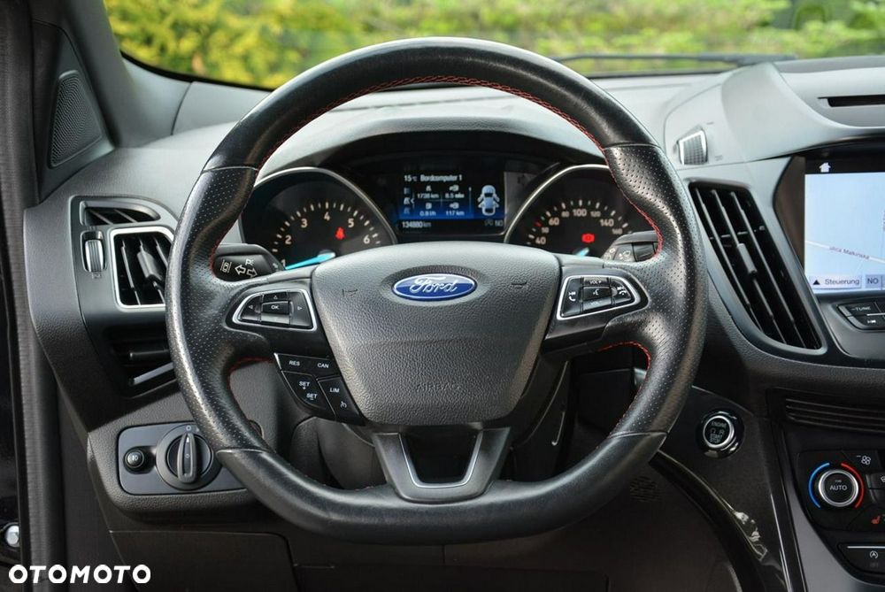Ford Kuga 1.5 EcoBoost 2x4 ST-Line - 22