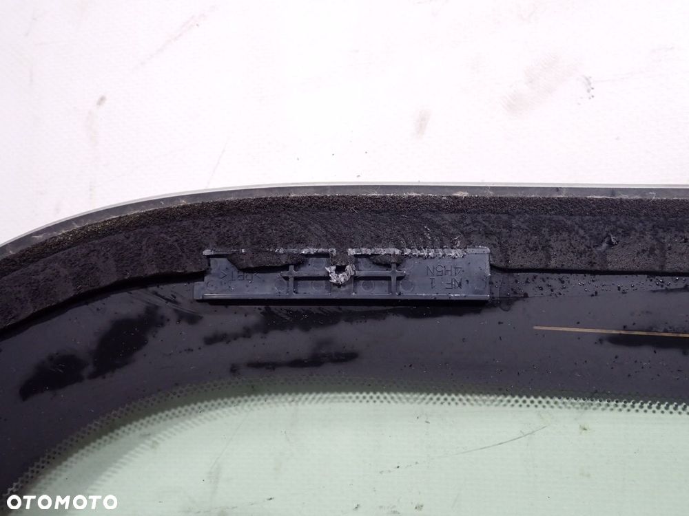 SZYBA TYLNA INFINITI M37X - 11