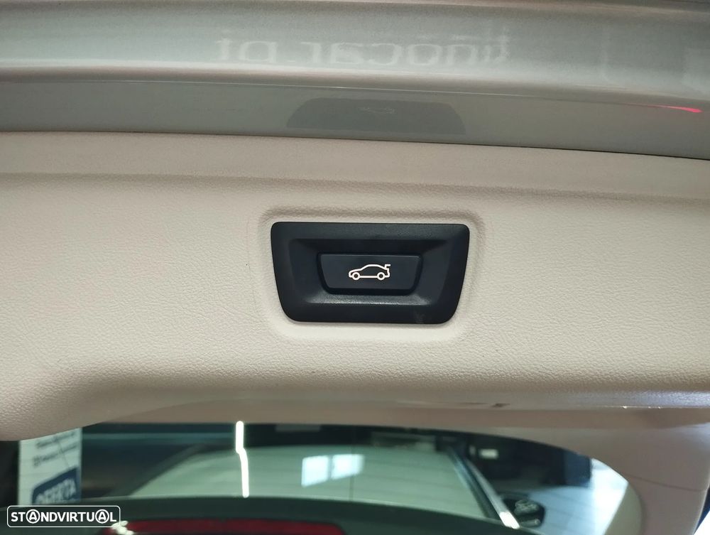 BMW 330 e Auto - 15