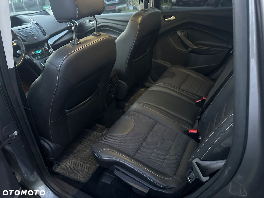 Ford Kuga - 11