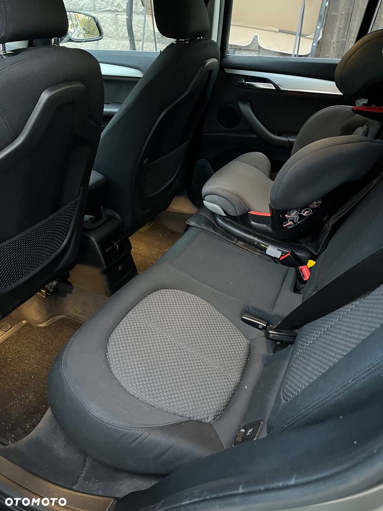 BMW X1 xDrive20d - 9