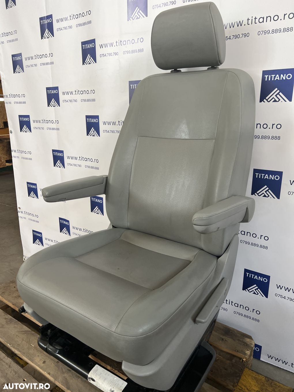 Scaun sofer VW T5 2.0TDI Caravelle - 2