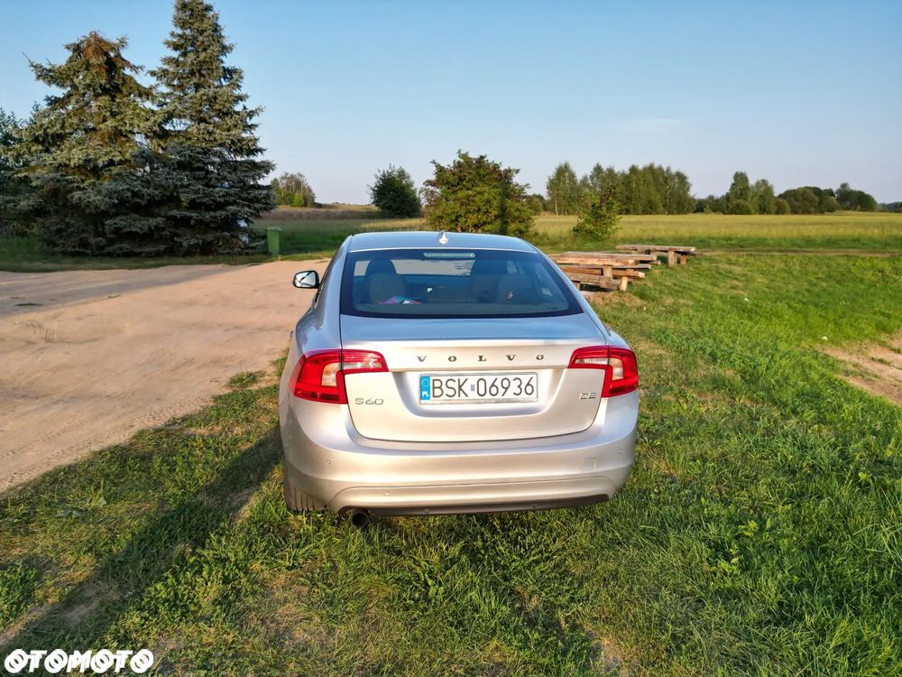 Volvo S60 D2 Momentum - 3