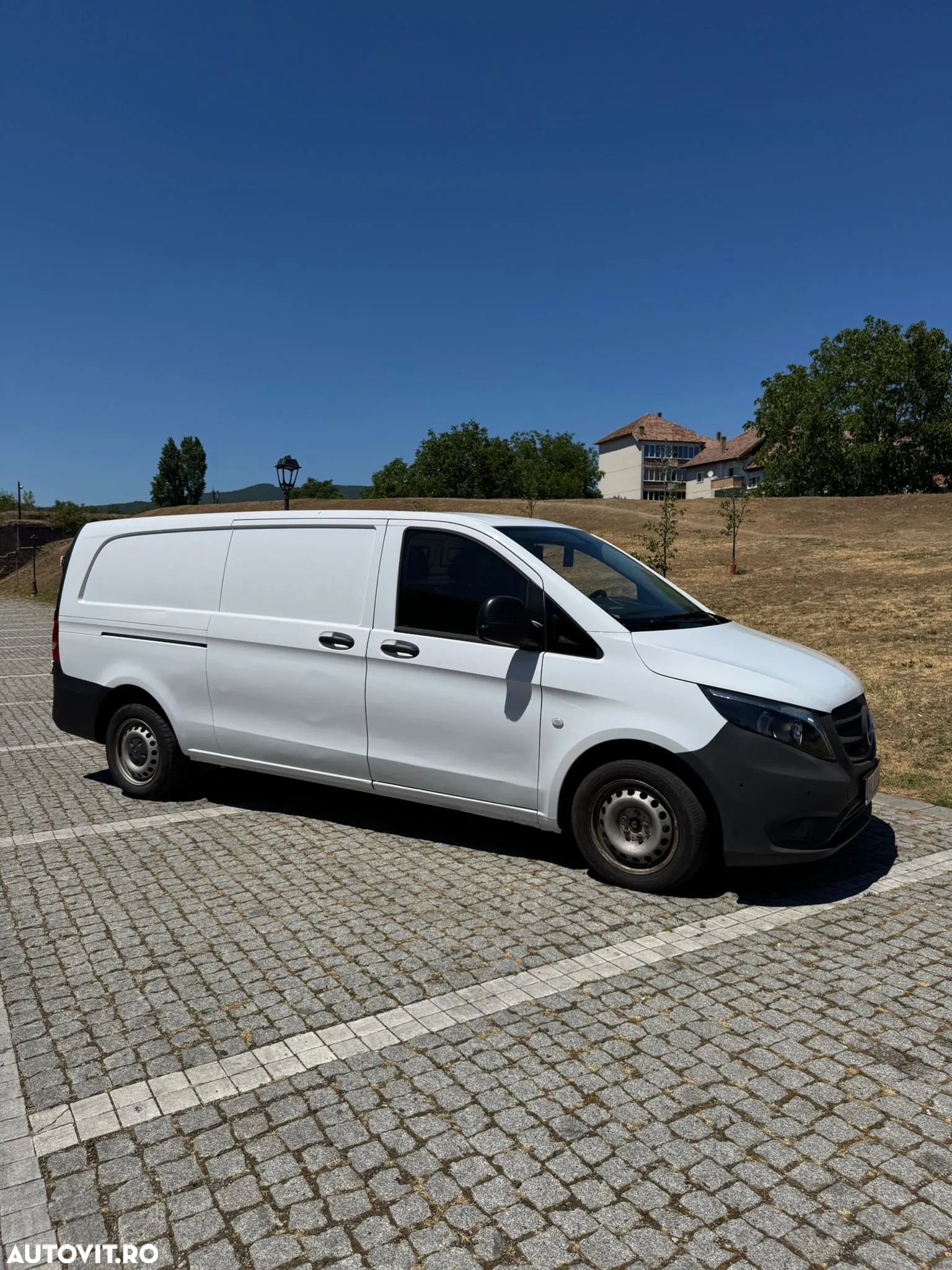 Mercedes-Benz Vito - 10