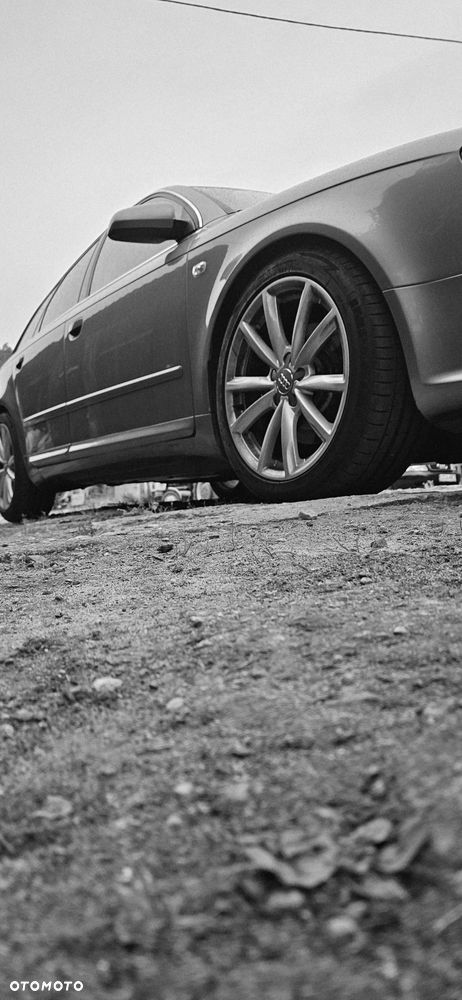 Audi A4 Avant 1.8T Quattro - 12