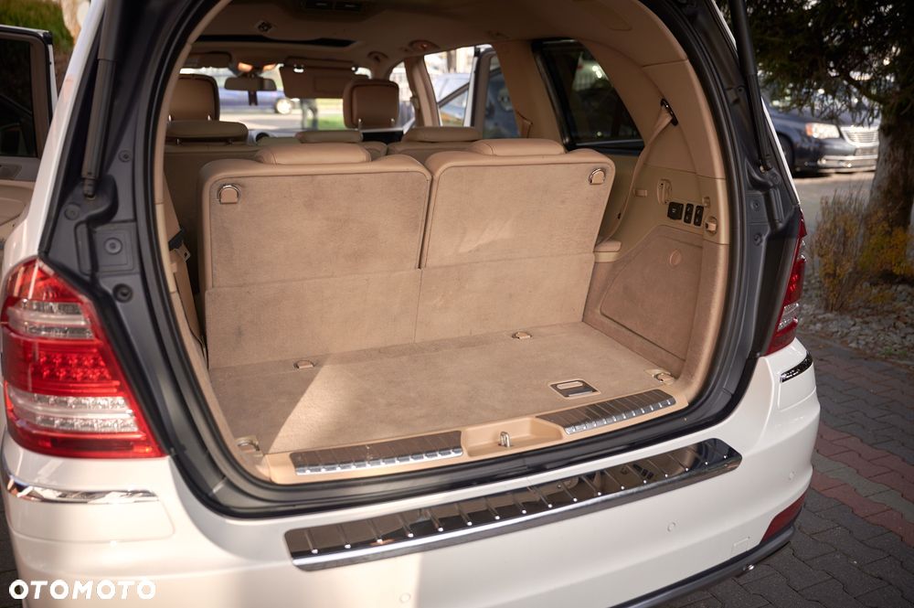 Mercedes-Benz GL 450 4Matic 7G-TRONIC - 17