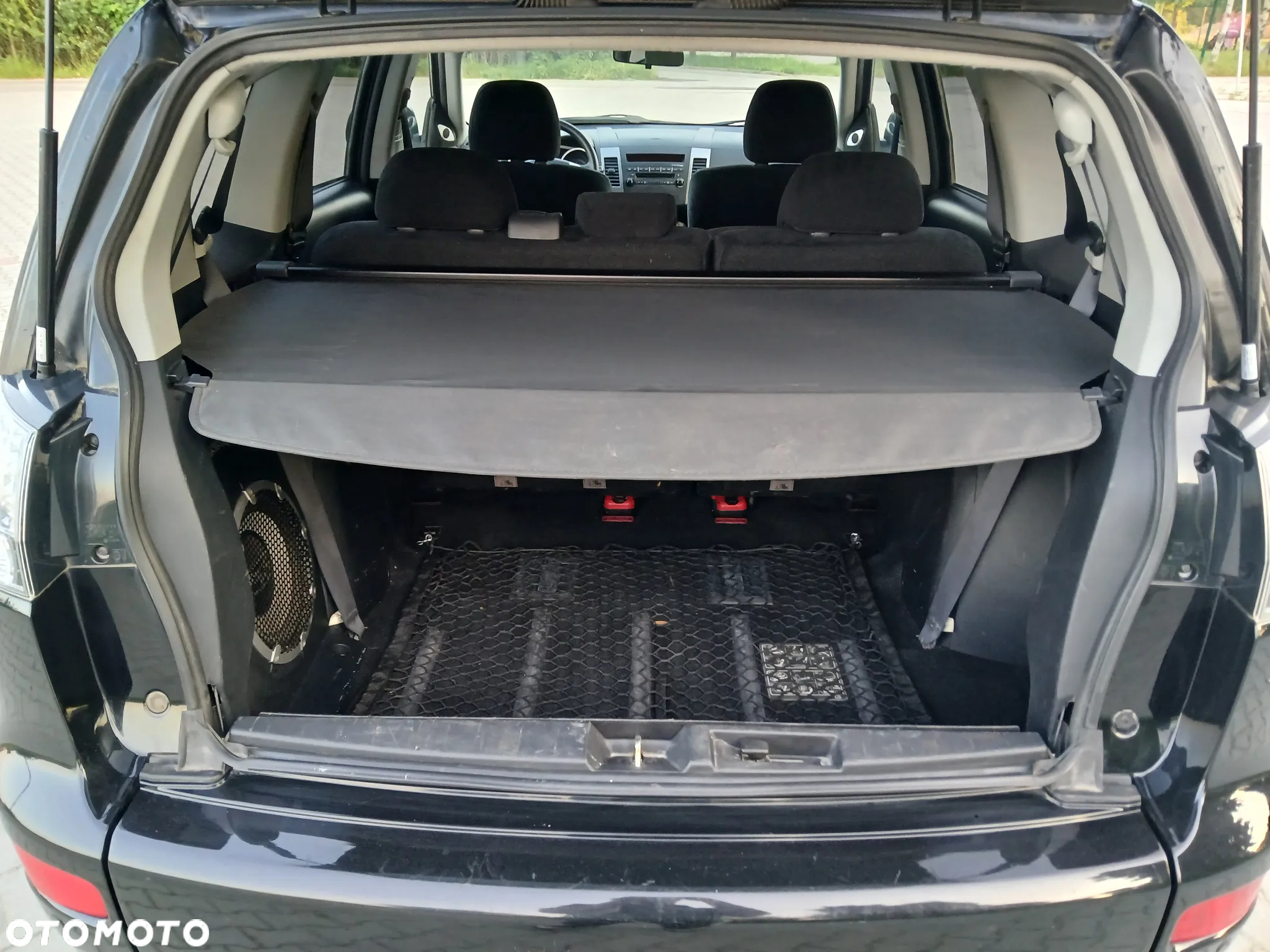 Mitsubishi Outlander 2.0 DID Intense + - 16