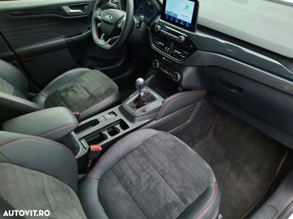 Ford Kuga 1.5 EcoBoost FWD ST Line - 11