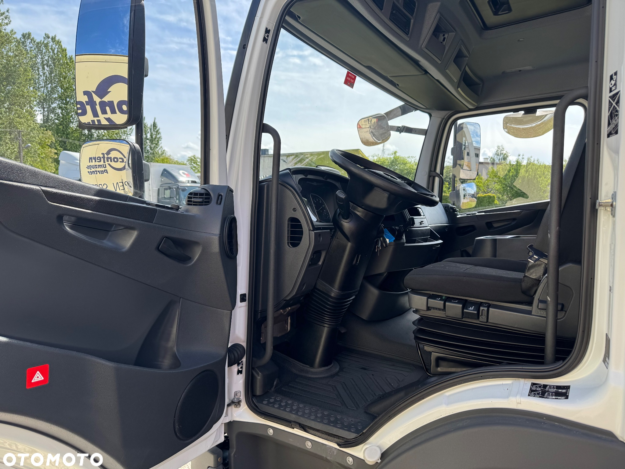Mercedes-Benz ATEGO 1318 Kontener 7.50/ WINDA / Przebieg 170 tyś km - 24