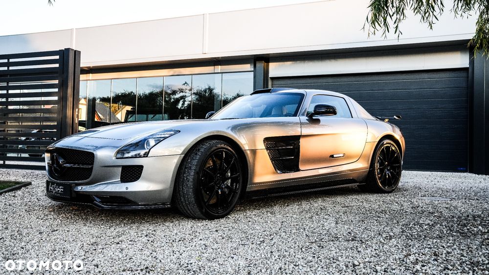 Mercedes-Benz SLS - 9