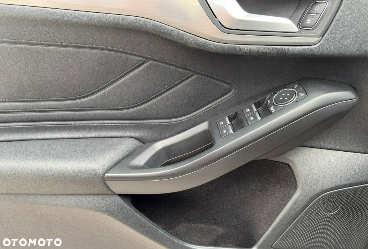 Ford Focus - 15