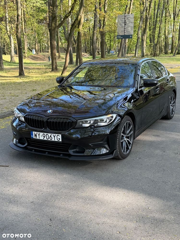 BMW Seria 3 330i M Sport - 6