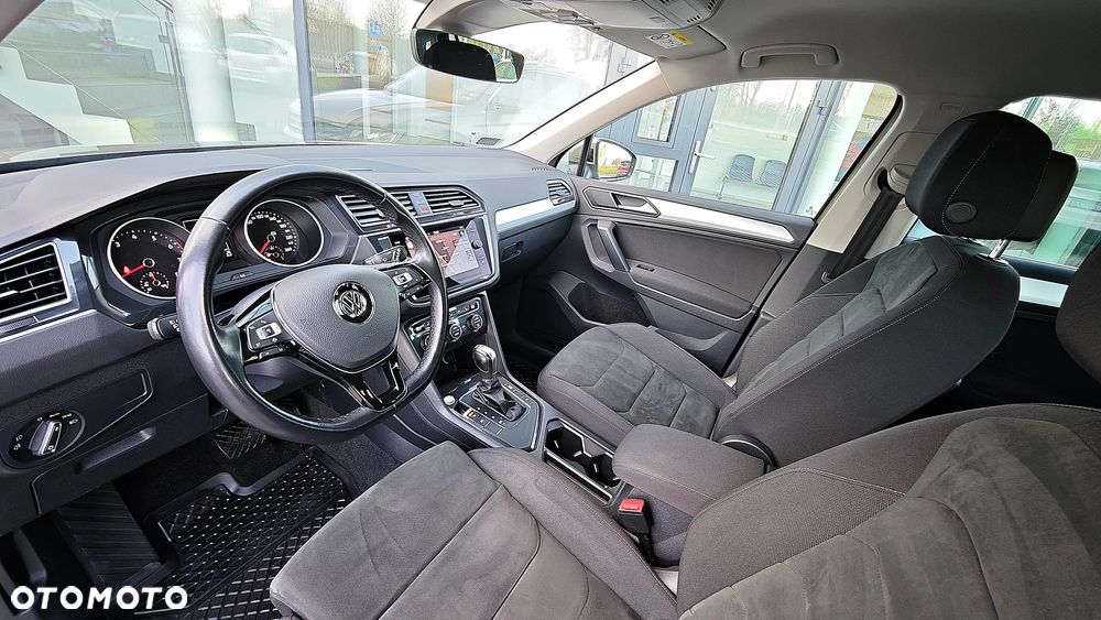 Volkswagen Tiguan - 16