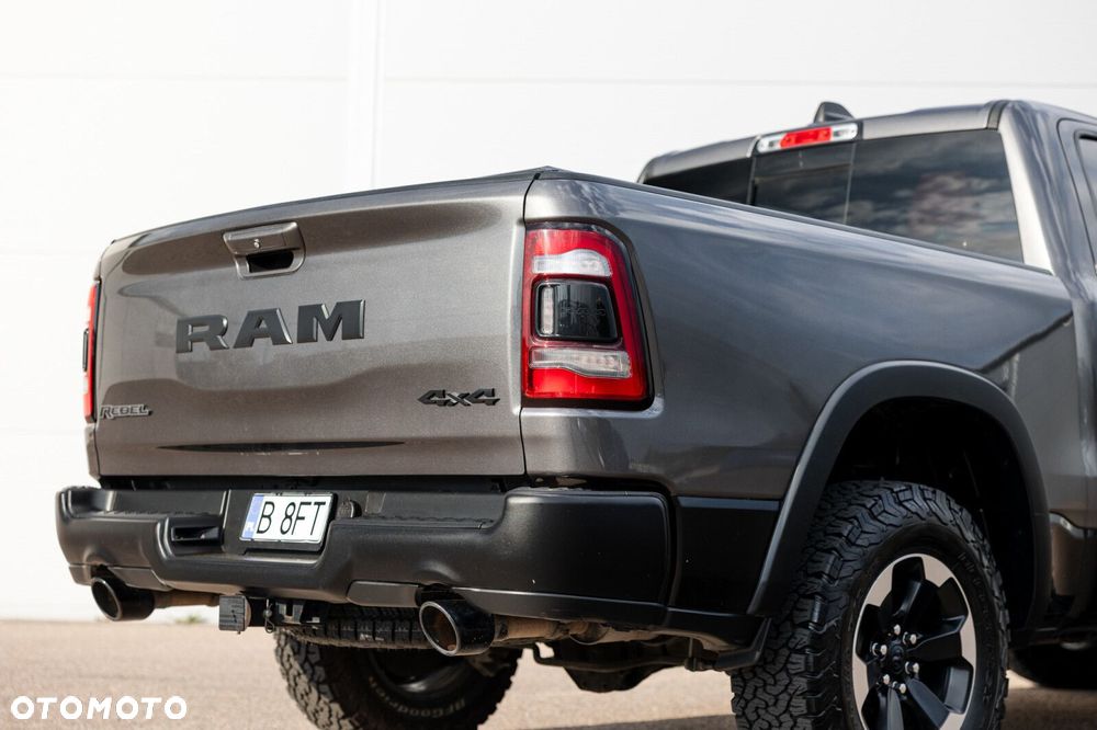 RAM 1500 - 12