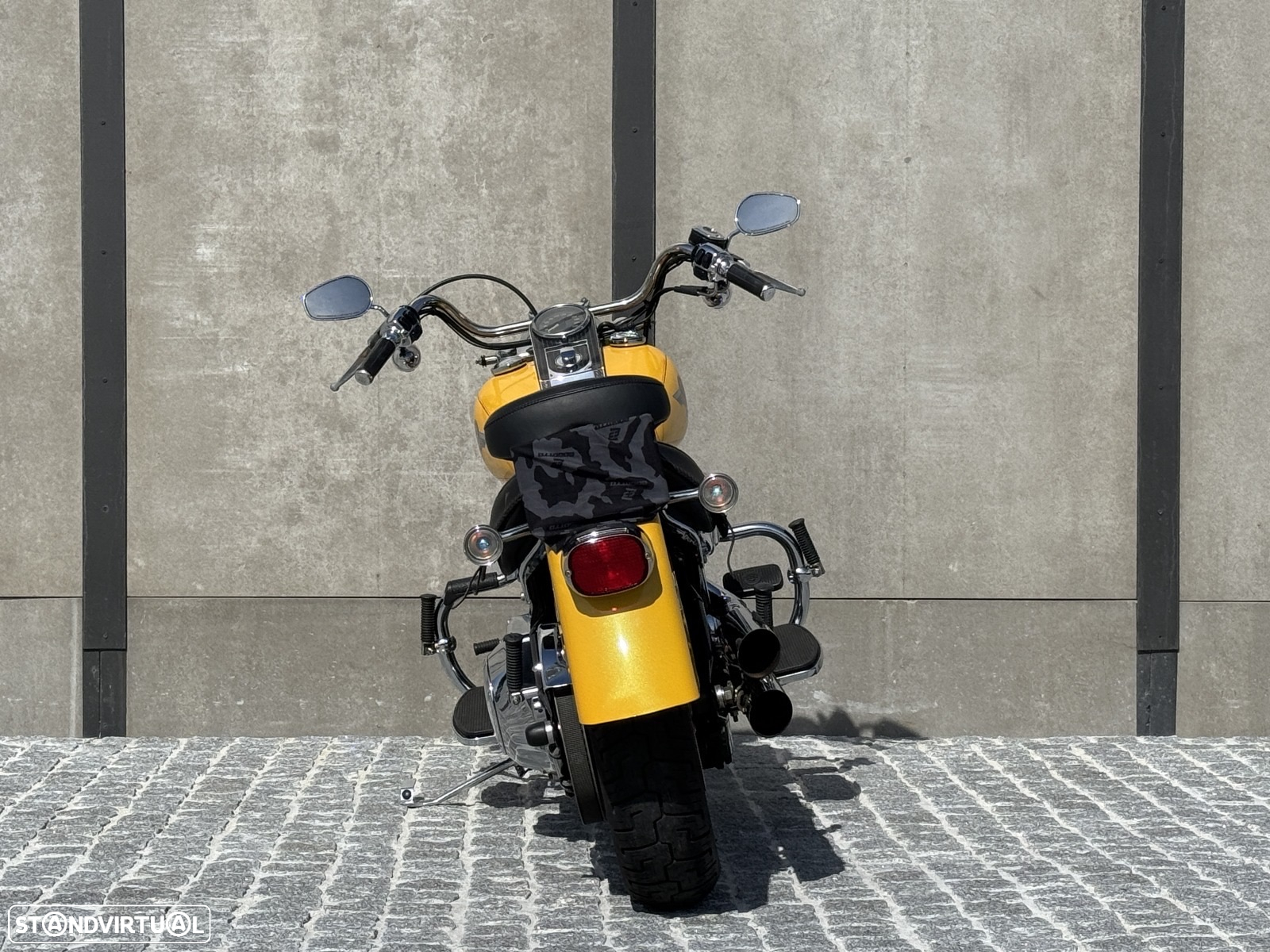 Harley-Davidson Fat Boy Fatboy FLSTF 1450 Edição Yellow Pearl - 12