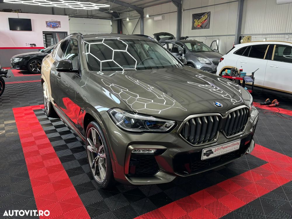 BMW X6 M M50i - 1