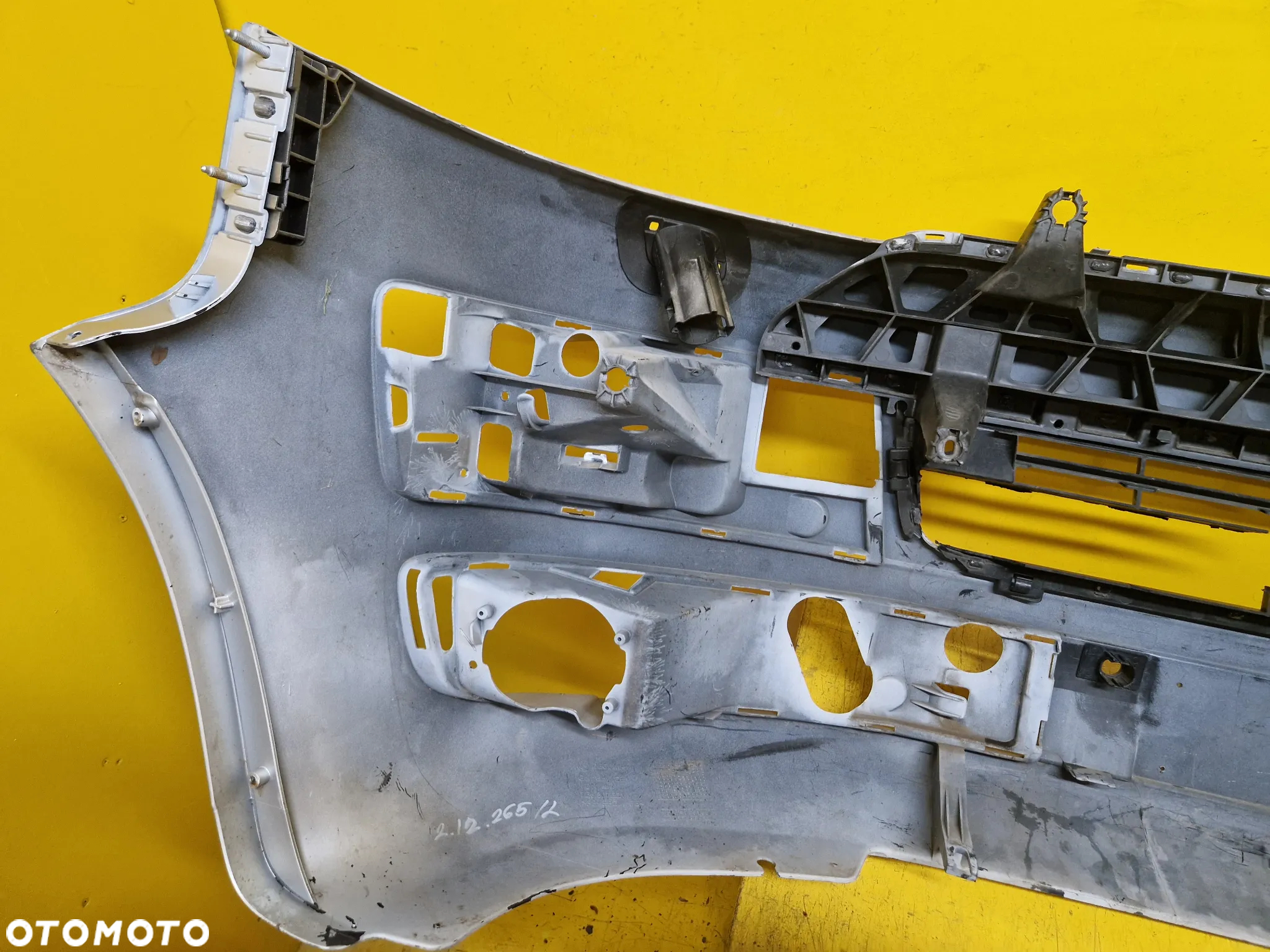 VW T5 LIFT MULTIVAN ZDERZAK PRZOD 09- 7E5807221 - 7
