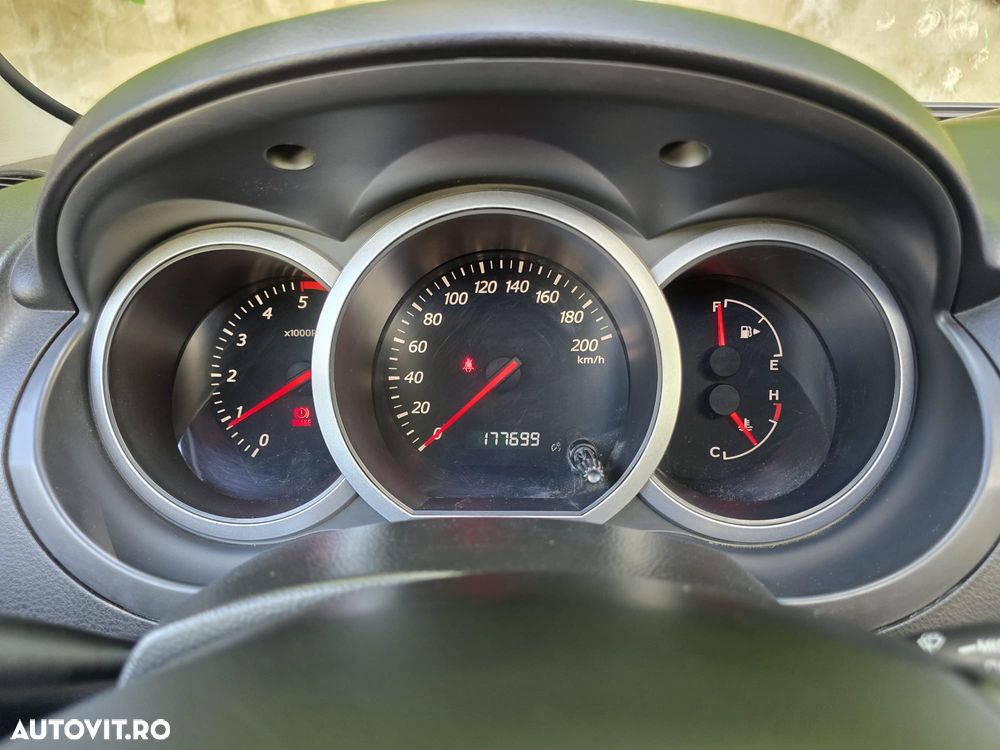 Suzuki Grand Vitara 1.9 DDIS JLX Navi - 10
