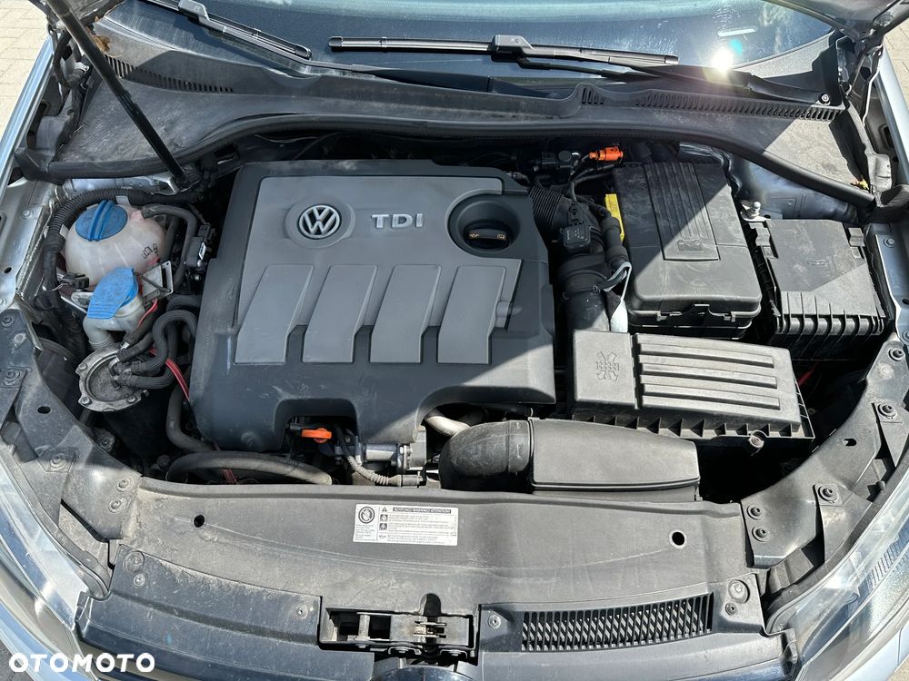 Volkswagen Golf - 27