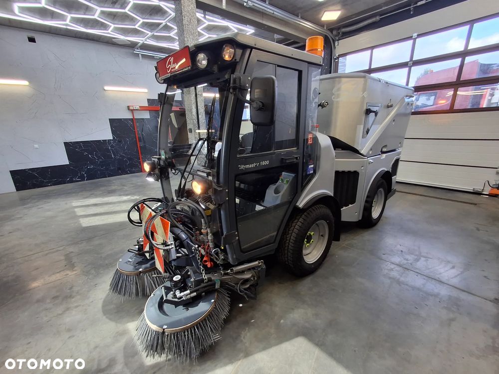 Inny HAKO Citymaster 1600 Zamiatarka Chodnikowa Euro 6 PM 2.5 Napęd 4x4 Rok: 2019 - 10