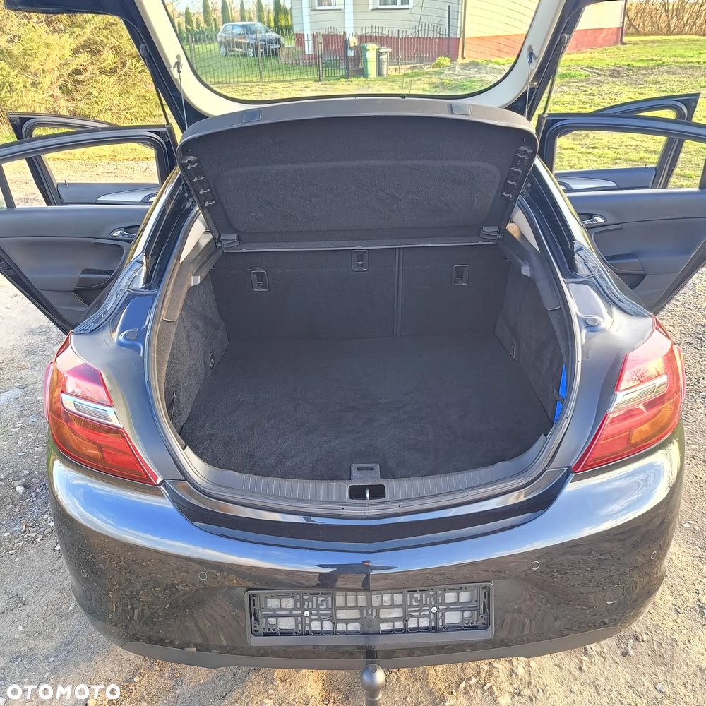 Opel Insignia - 26