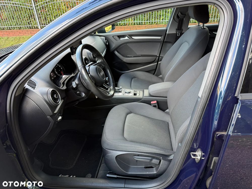 Audi A3 Sportback - 13