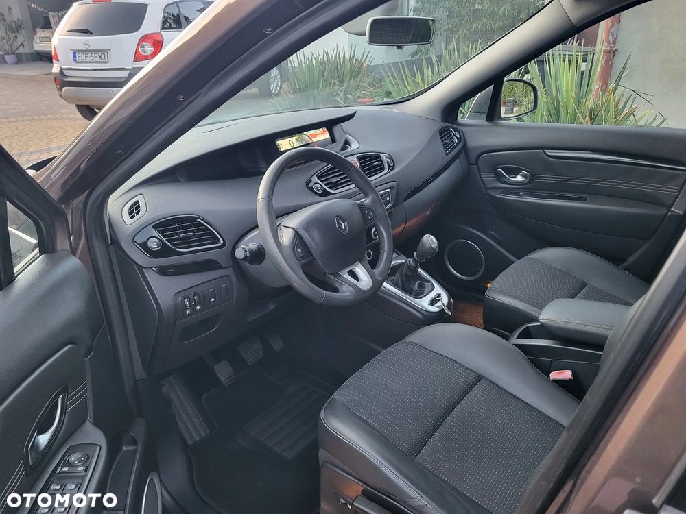 Renault Scenic 1.6 16V Expression - 28