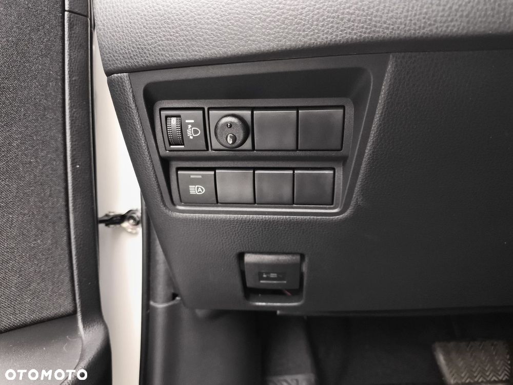Toyota Yaris Hybrid 1.5 Comfort - 22