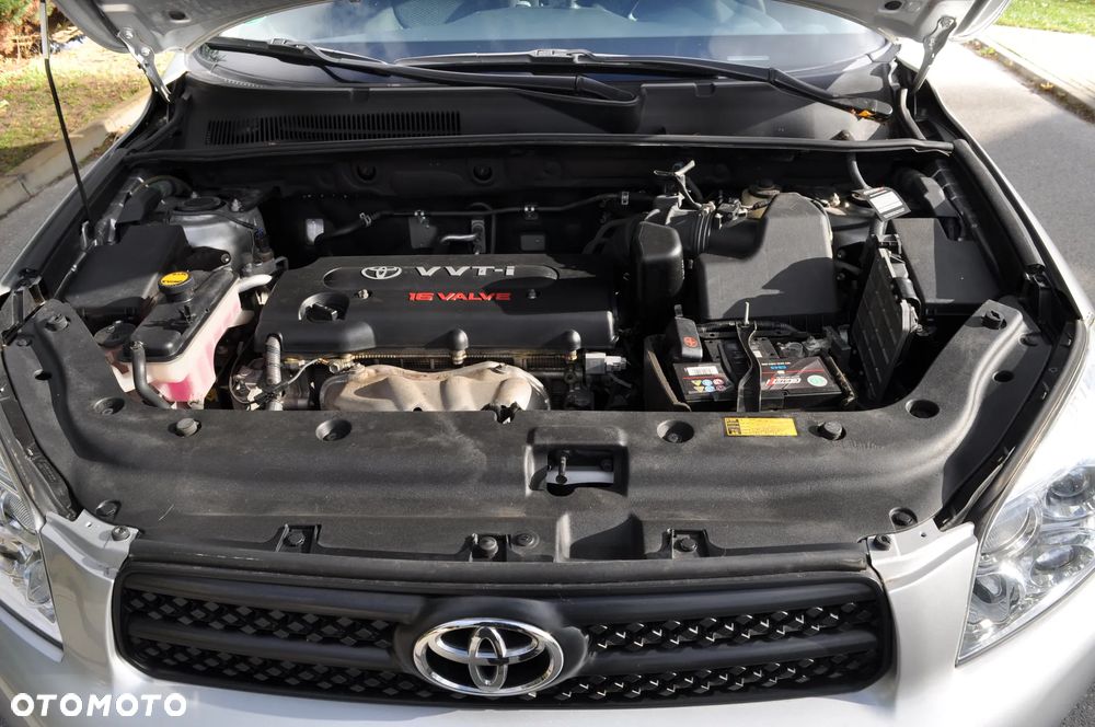 Toyota RAV4 2.0 4x4 Automatik - 12