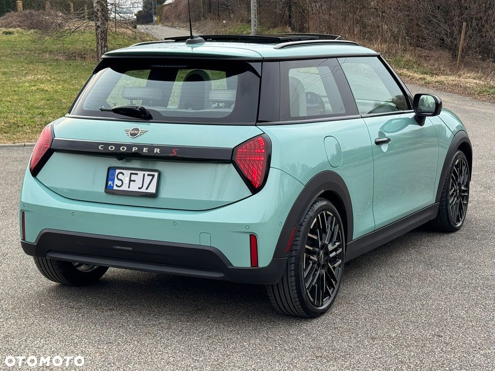 MINI Cooper S Favoured Trim - 12