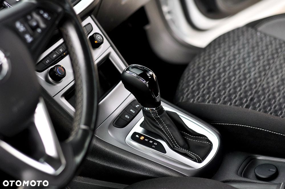 Opel Astra 1.4 Turbo Start/Stop Automatik Business Edition - 17