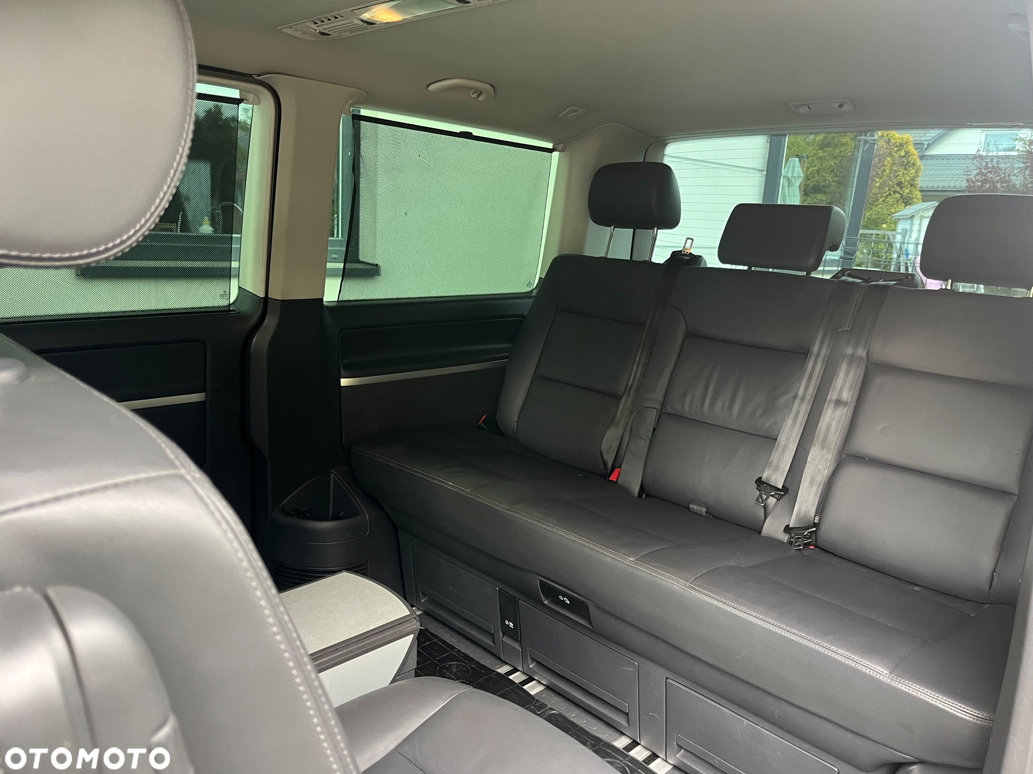 Volkswagen Multivan - 6