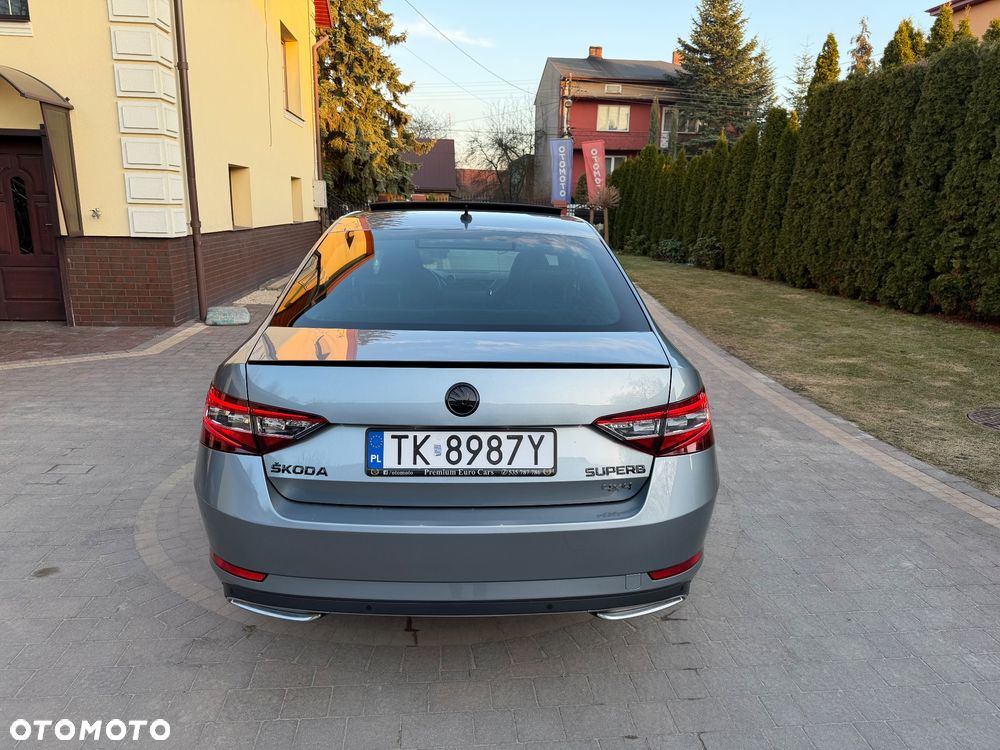 Skoda Superb 2.0 TDI 4x4 Sportline DSG - 11