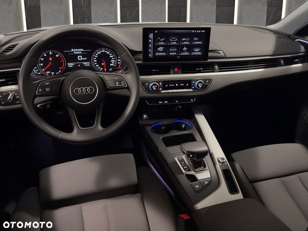 Audi A4 Limousine - 10