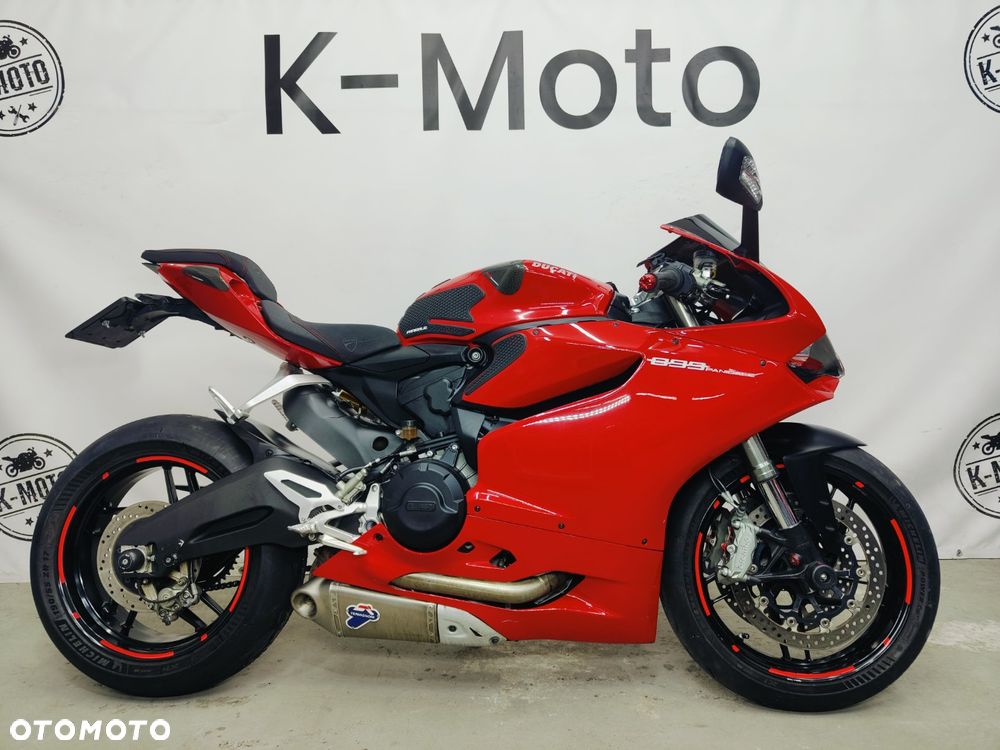 Ducati Panigale 899 - 1