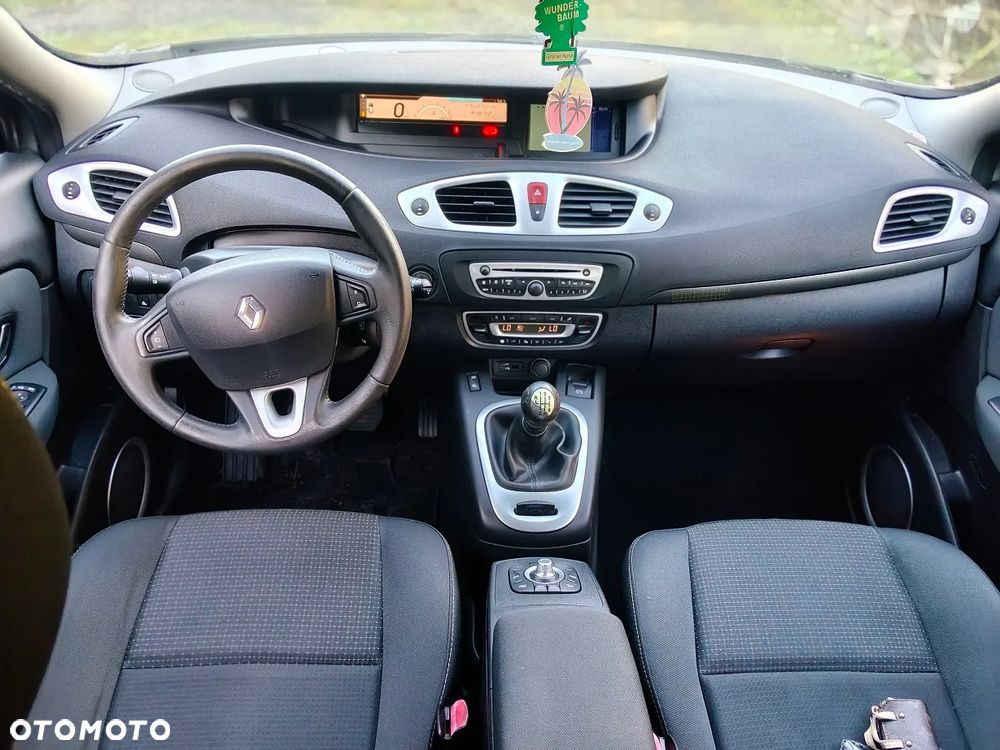 Renault Scenic 2011 photo 4