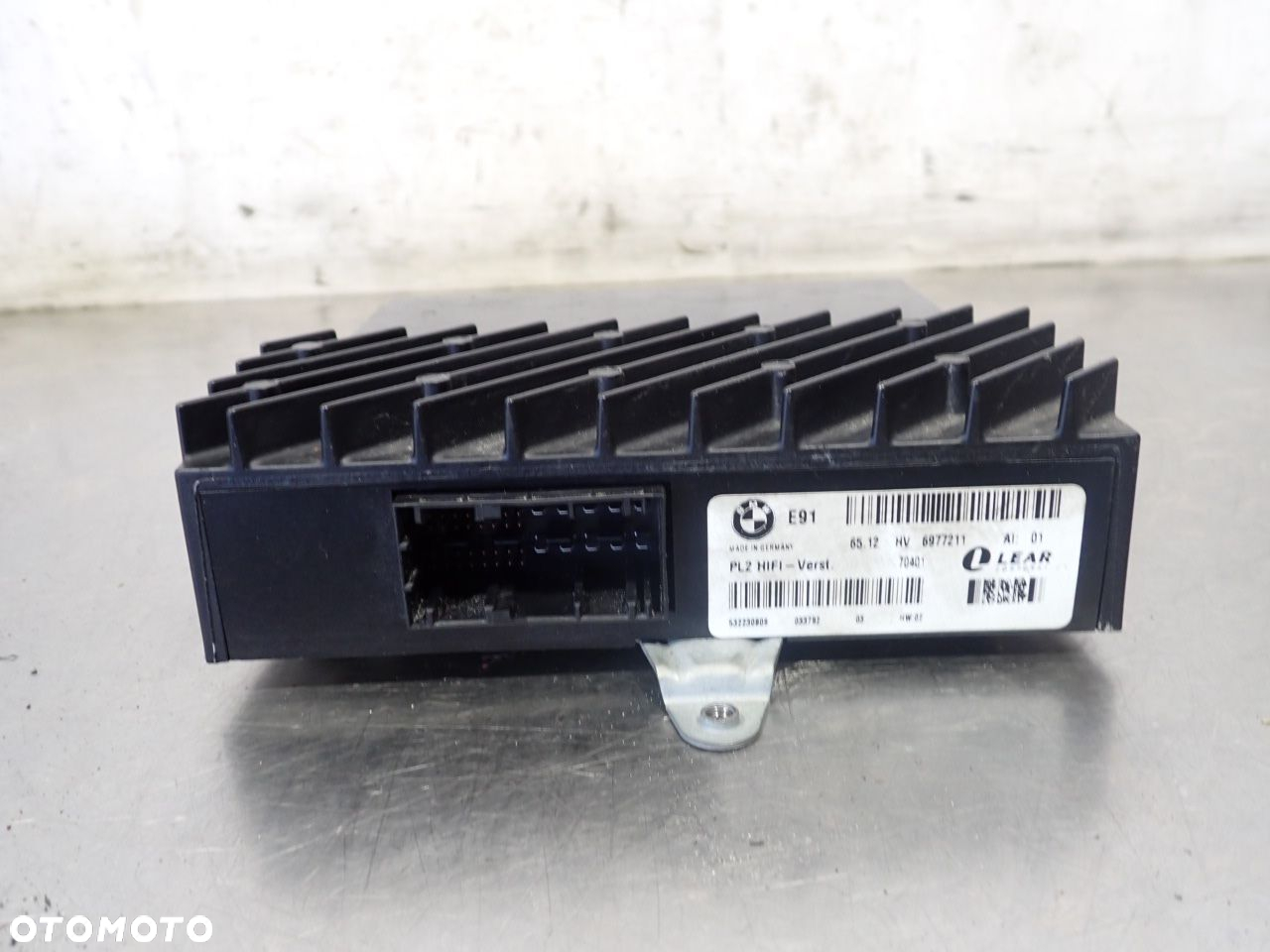 WZMACNIACZ BMW E91  532230809 - 5