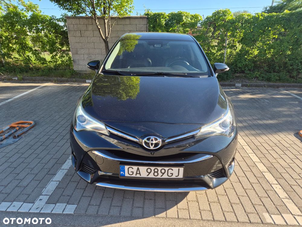 Toyota Avensis 2.0 Premium MS - 1