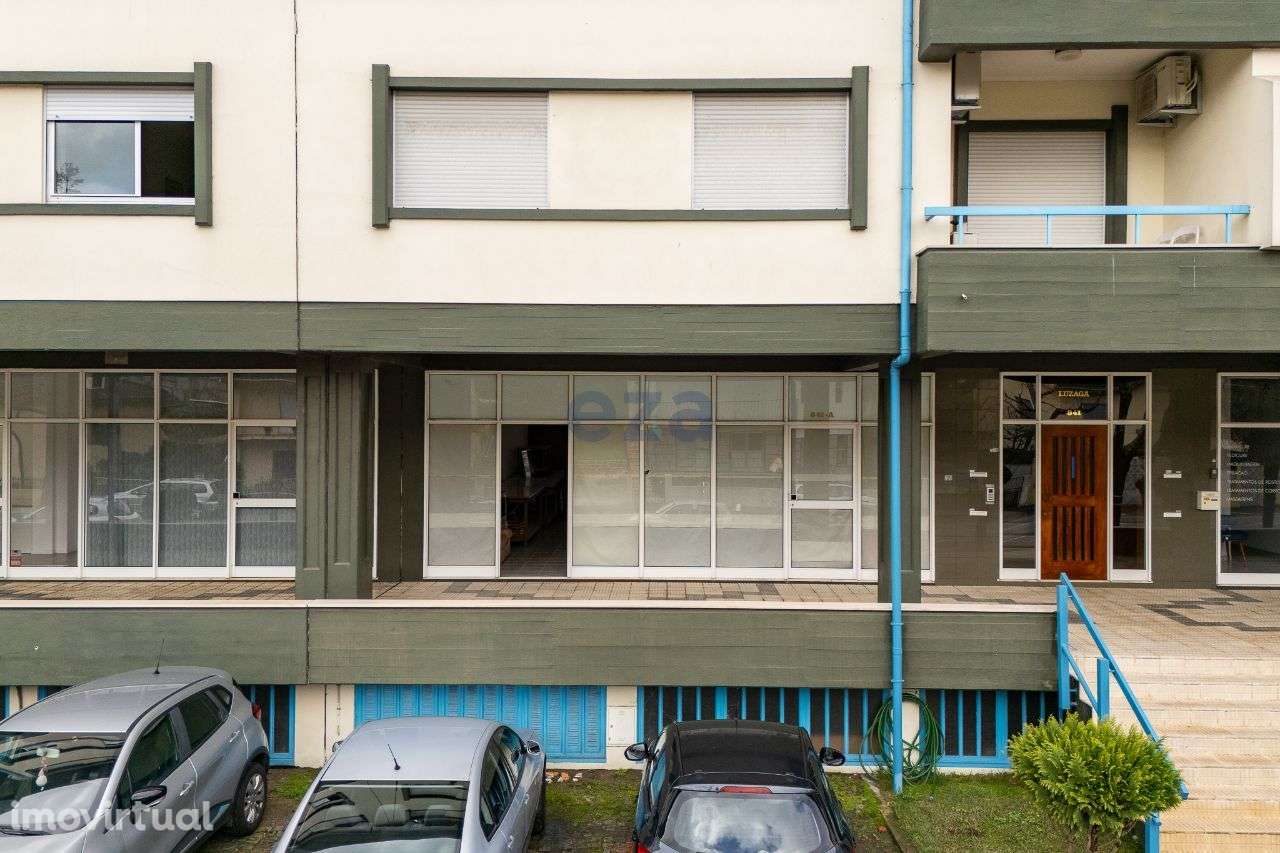 Loja, 169 m², Candoso São Tiago e Mascotelos - Grande imagem: 2/32
