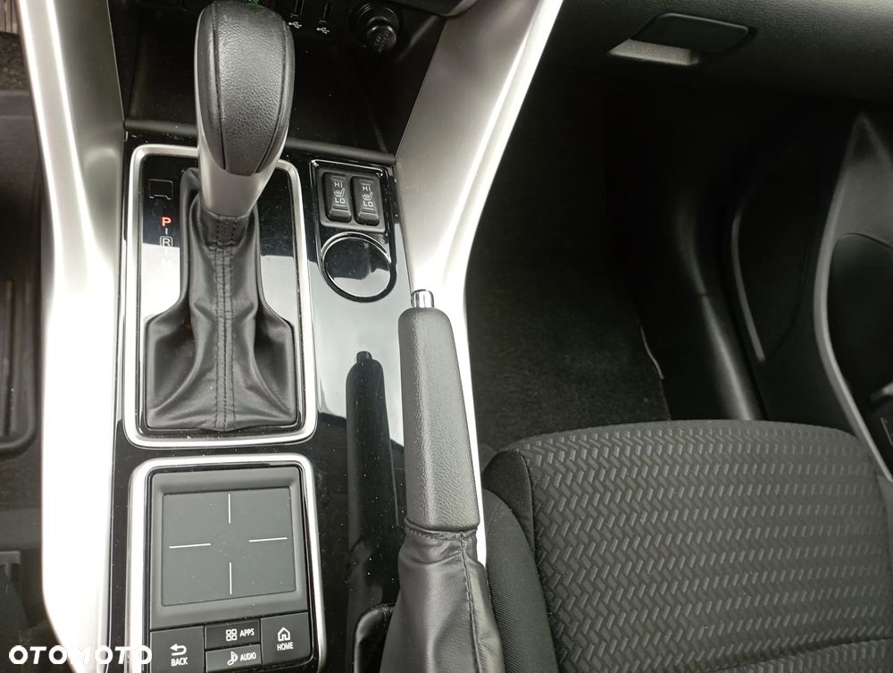 Mitsubishi Eclipse Cross 1.5 T Invite Plus CVT - 10