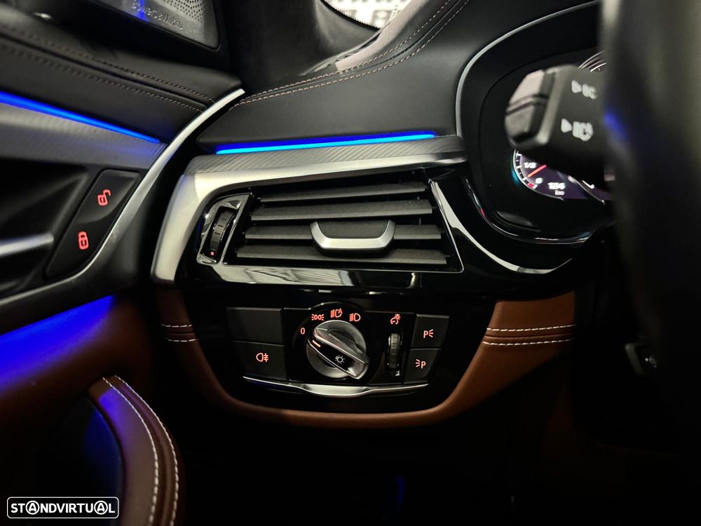 BMW M5 Standard - 15
