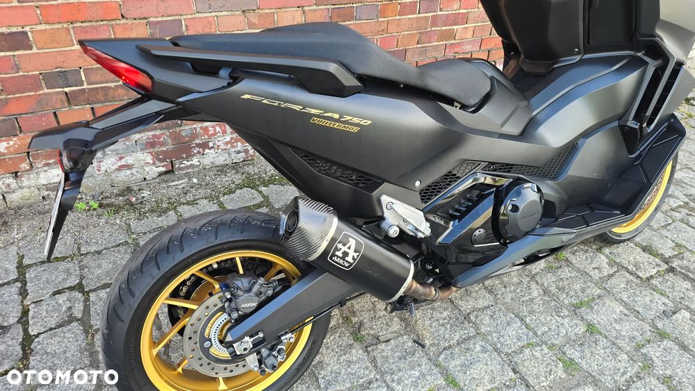 Honda NSS - 23