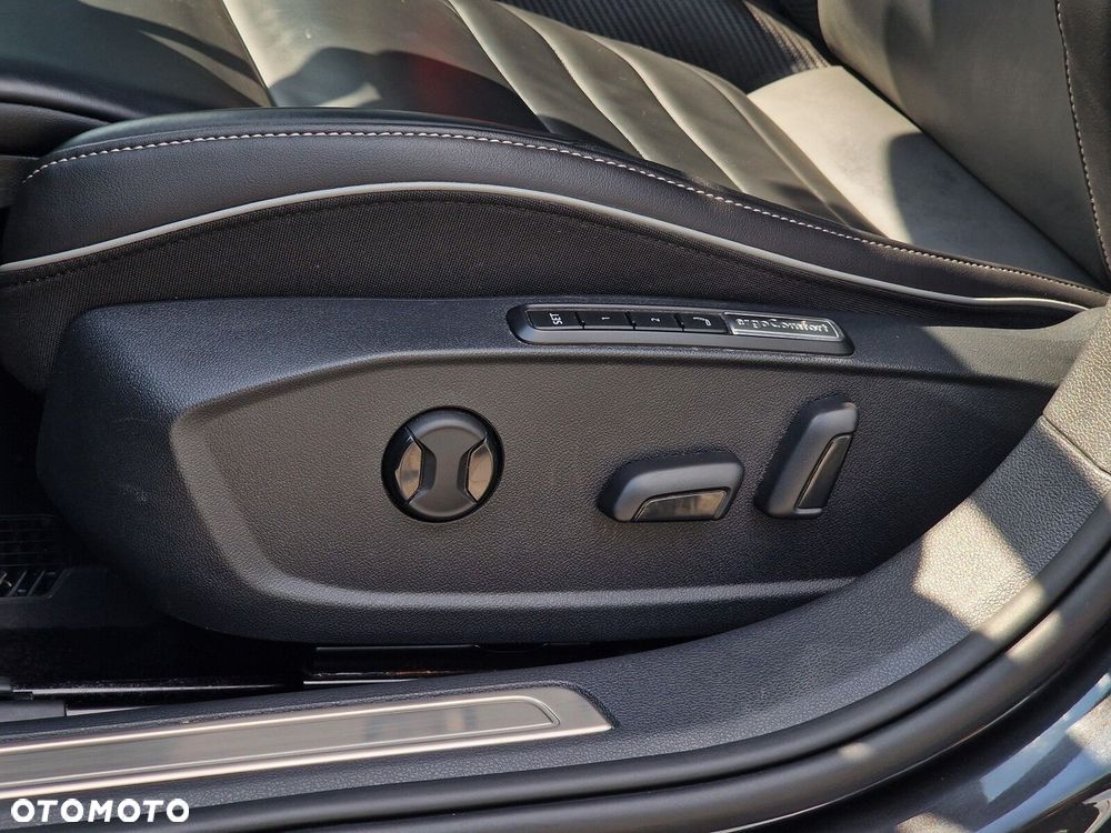 Volkswagen Arteon 2.0 TSI 4Motion Elegance DSG - 27