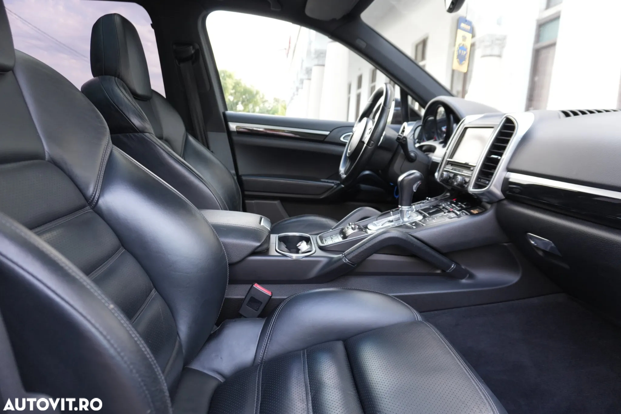Porsche Cayenne Diesel Platinum Edition - 12