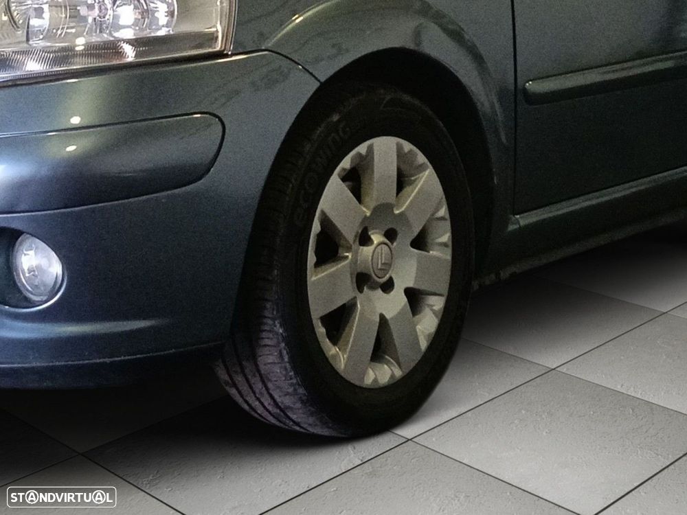 Citroën C3 1.4 HDi SX + - 16