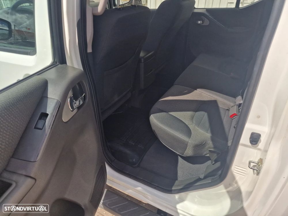 Nissan Navara SE - 10