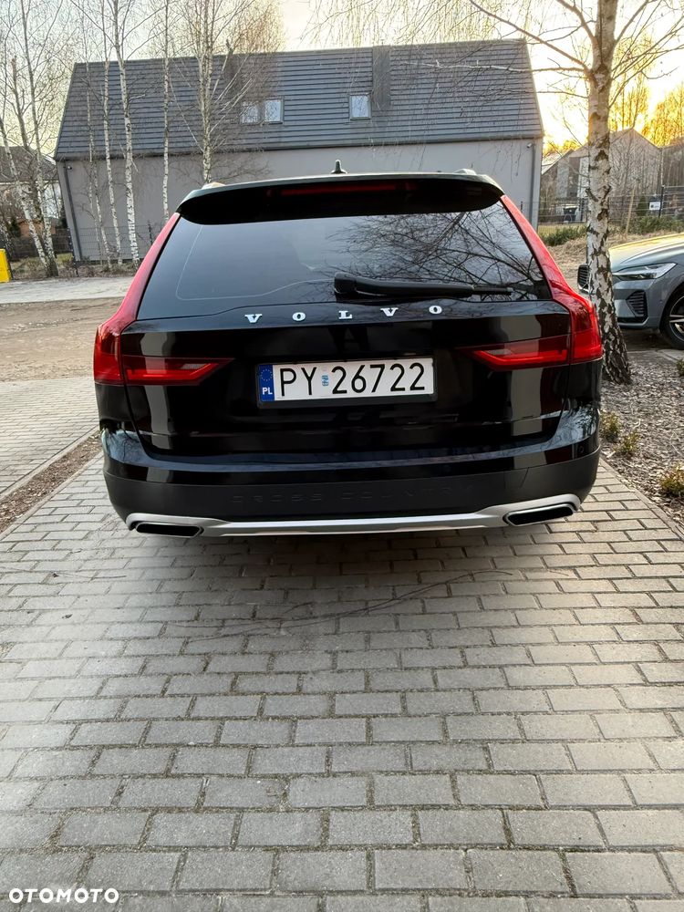 Volvo V90 D5 AWD Geartronic R Design - 9