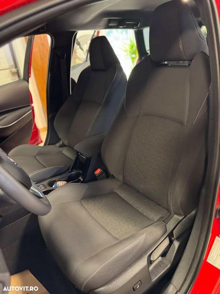 Toyota Corolla 1.8 HSD Business - 14